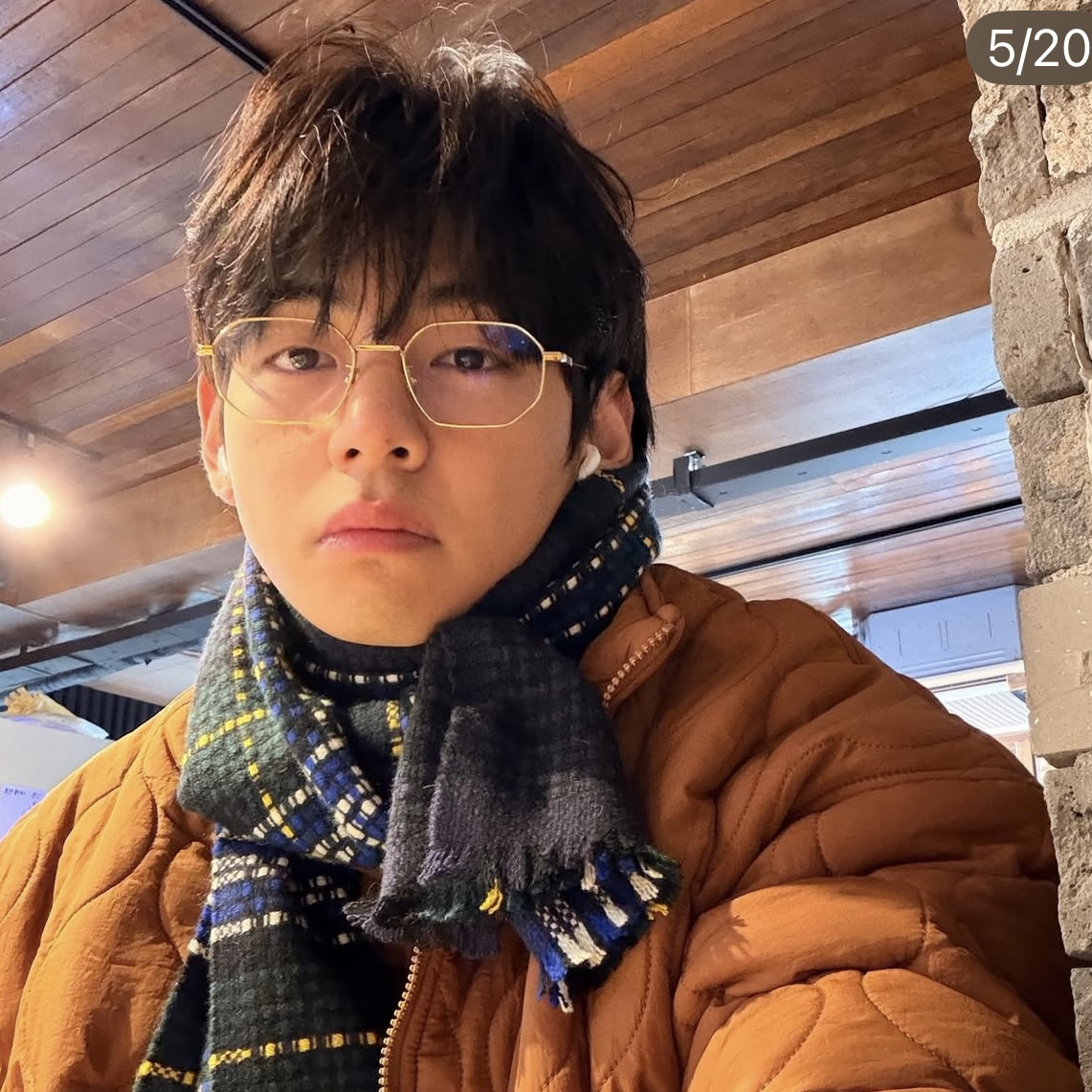 뷔 (방탄소년단) 팬이 찍은 순간