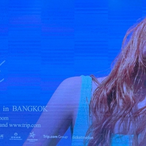 Behind-the-scenes cut of Joy (Red Velvet)