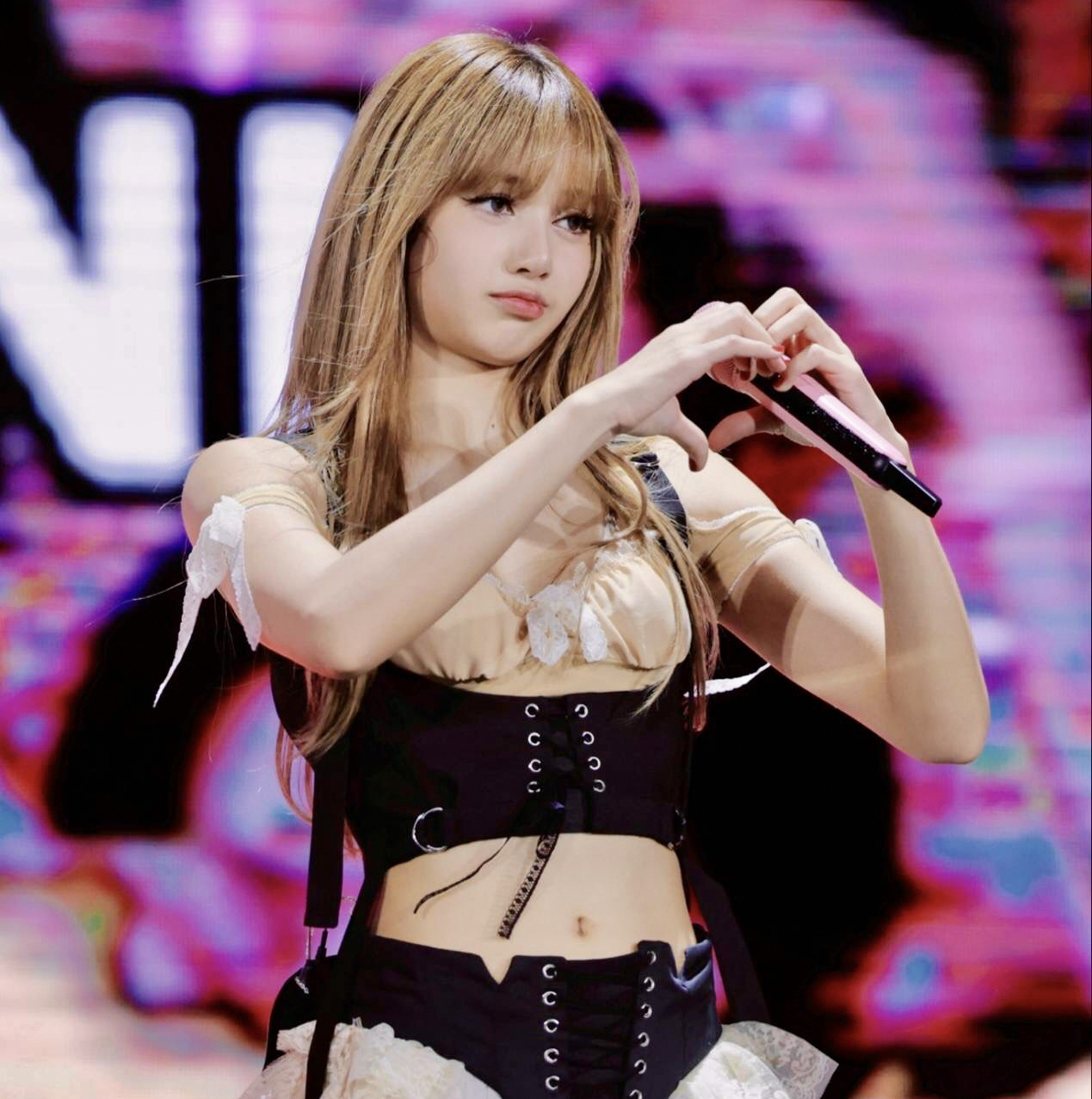 Behind-the-scenes cut of Lisa (BLACKPINK)