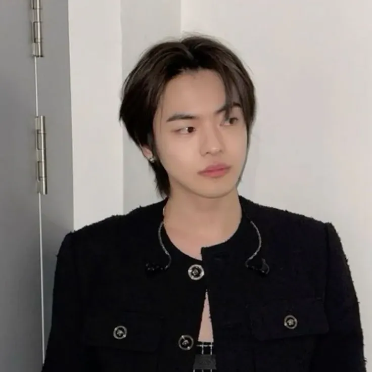 Behind-the-scenes cut of Lee Leo (ALPHA DRIVE ONE)