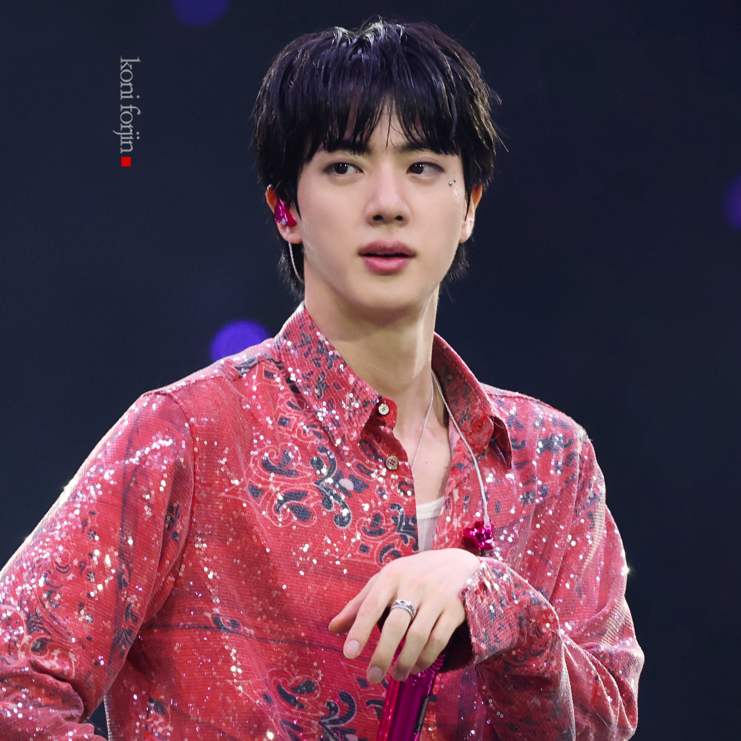 Behind-the-scenes cut of Jin (BTS)