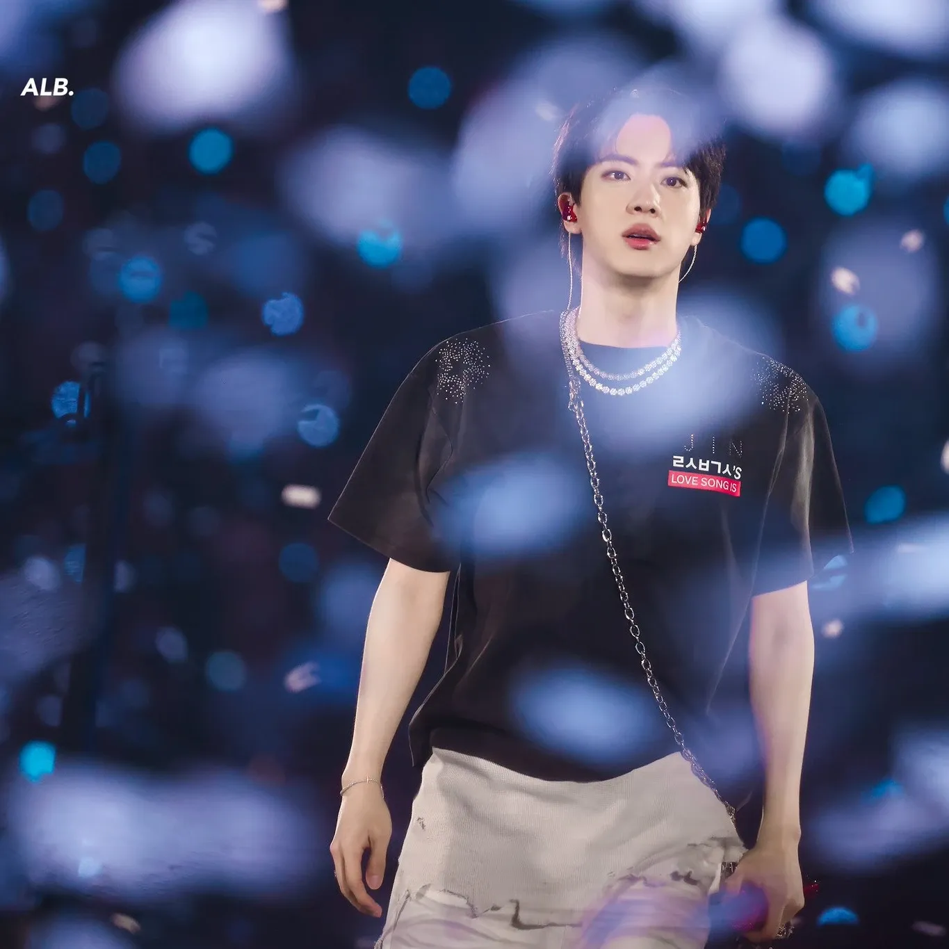 Behind-the-scenes cut of Jin (BTS)