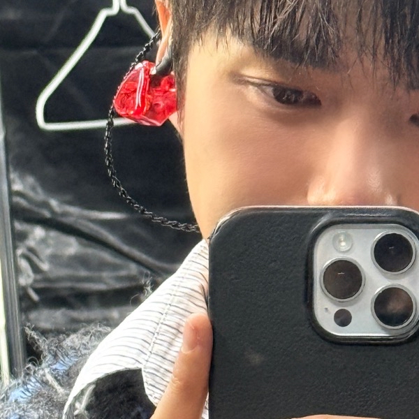 Recent activity shot of Minhyuk (MONSTA X)