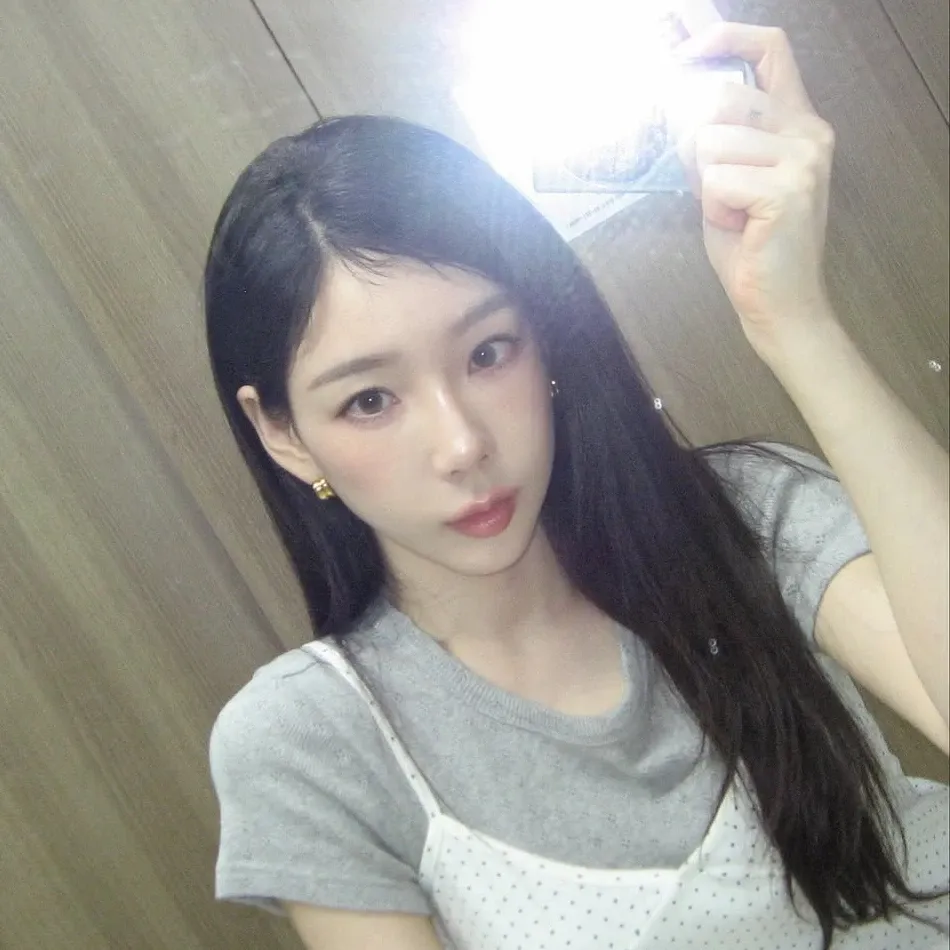Behind-the-scenes cut of Taeyeon (Girls' Generation)