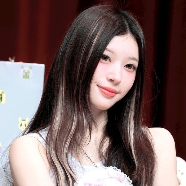 ILLIT モカ ファンダムコミュニティ │ KPOP人気No.1アプリ 最愛ドル