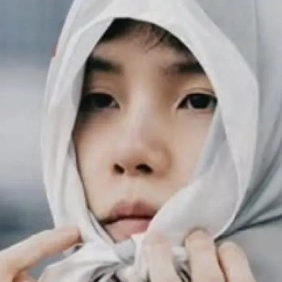 Foto terbaru SUGA (BTS)