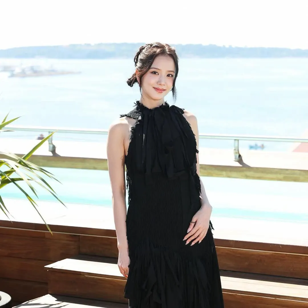 A moment captured by BLACKPINK's fan