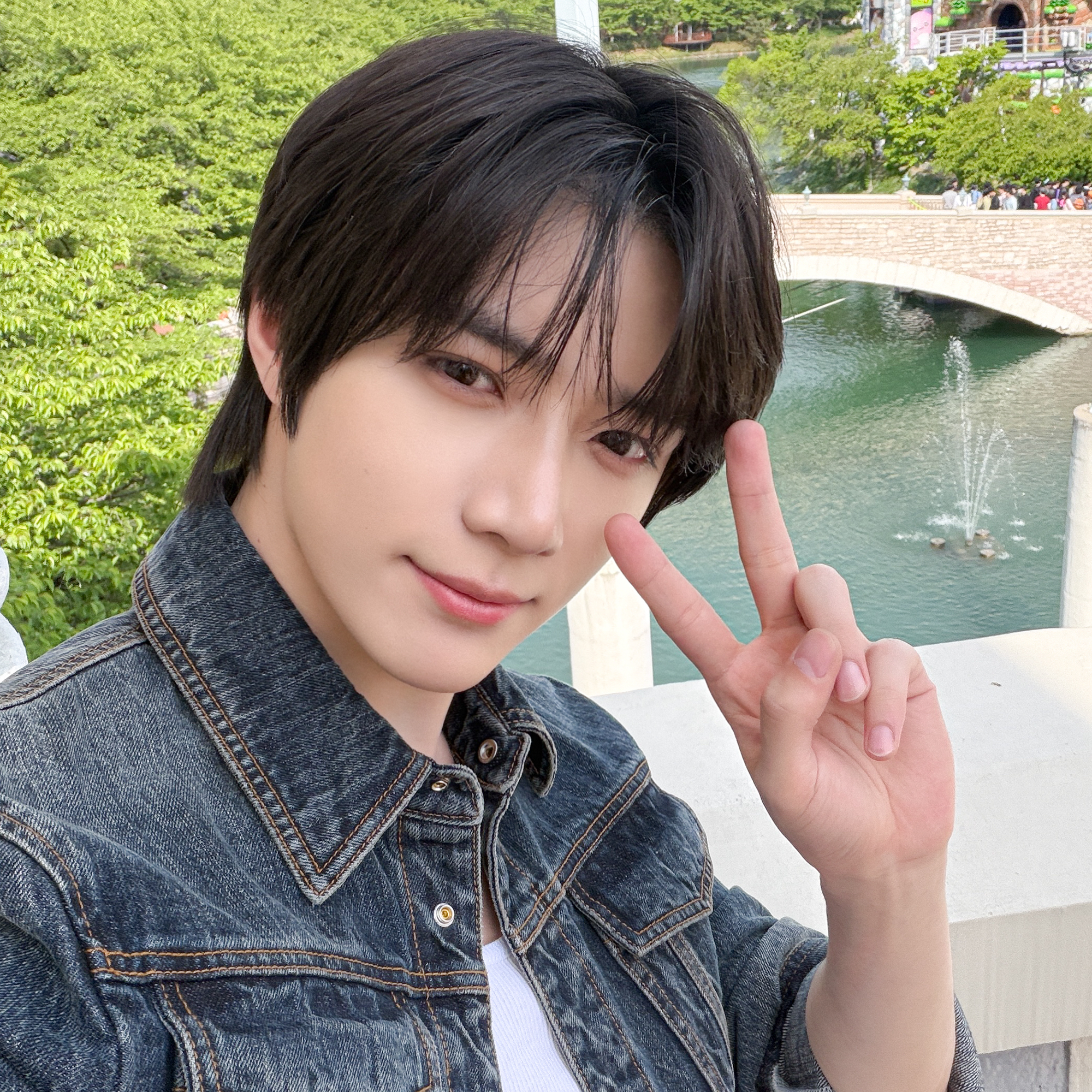 Latest photo of Beomgyu (TOMORROW X TOGETHER)