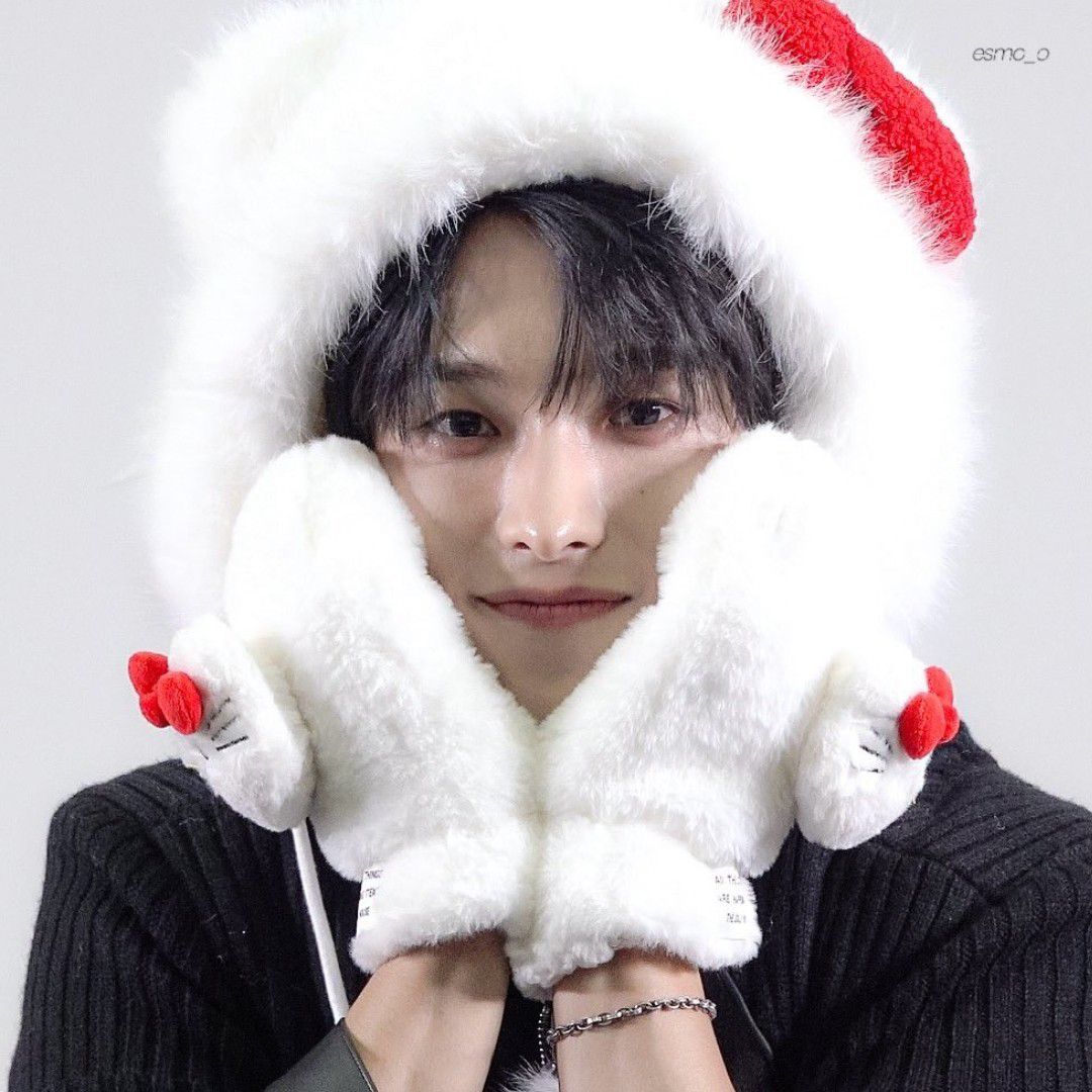 Behind-the-scenes cut of DK (SEVENTEEN)