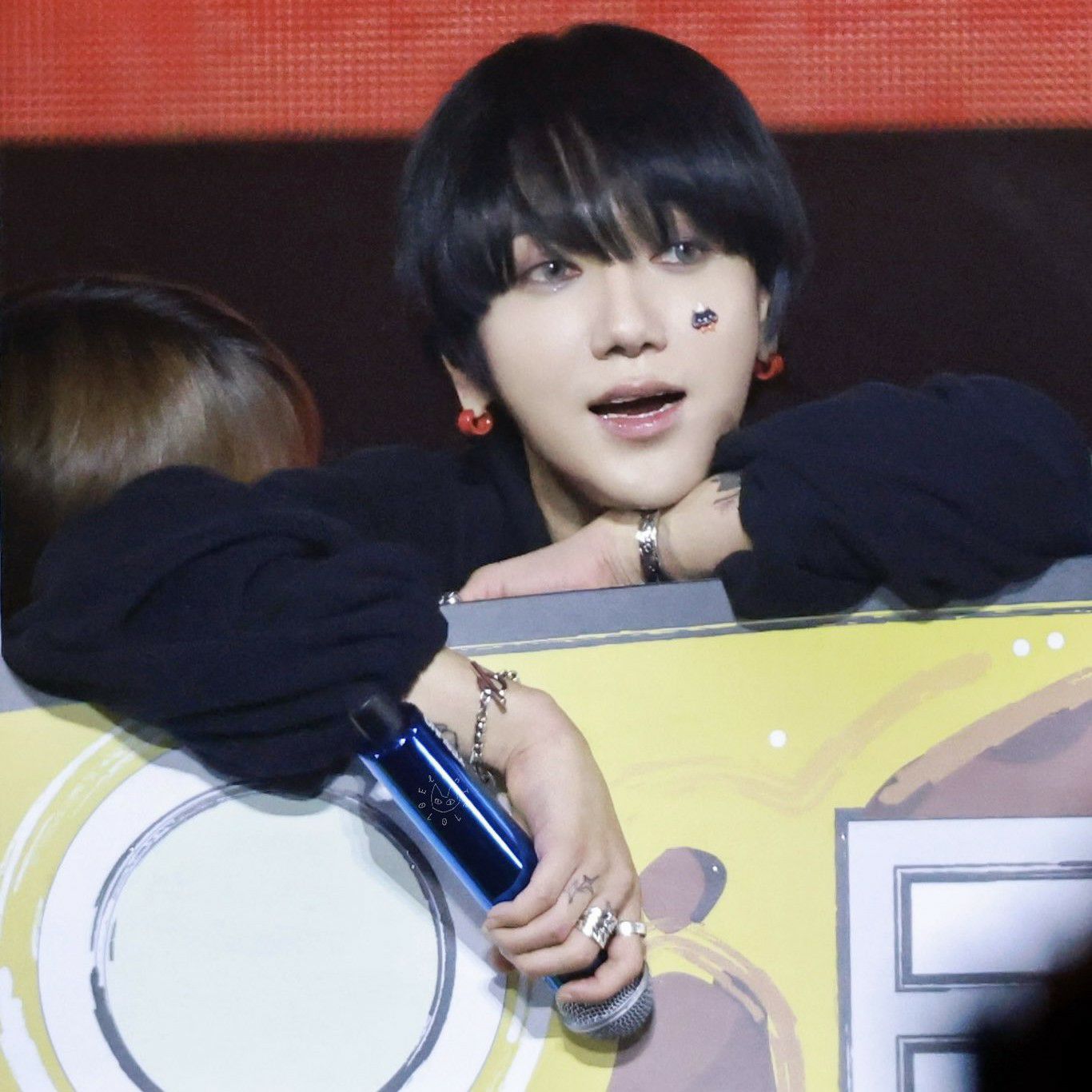 Behind-the-scenes cut of Yesung (Super Junior)