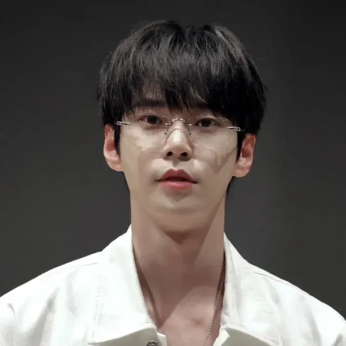 A moment captured by Doyoung (NCT 127)'s fan