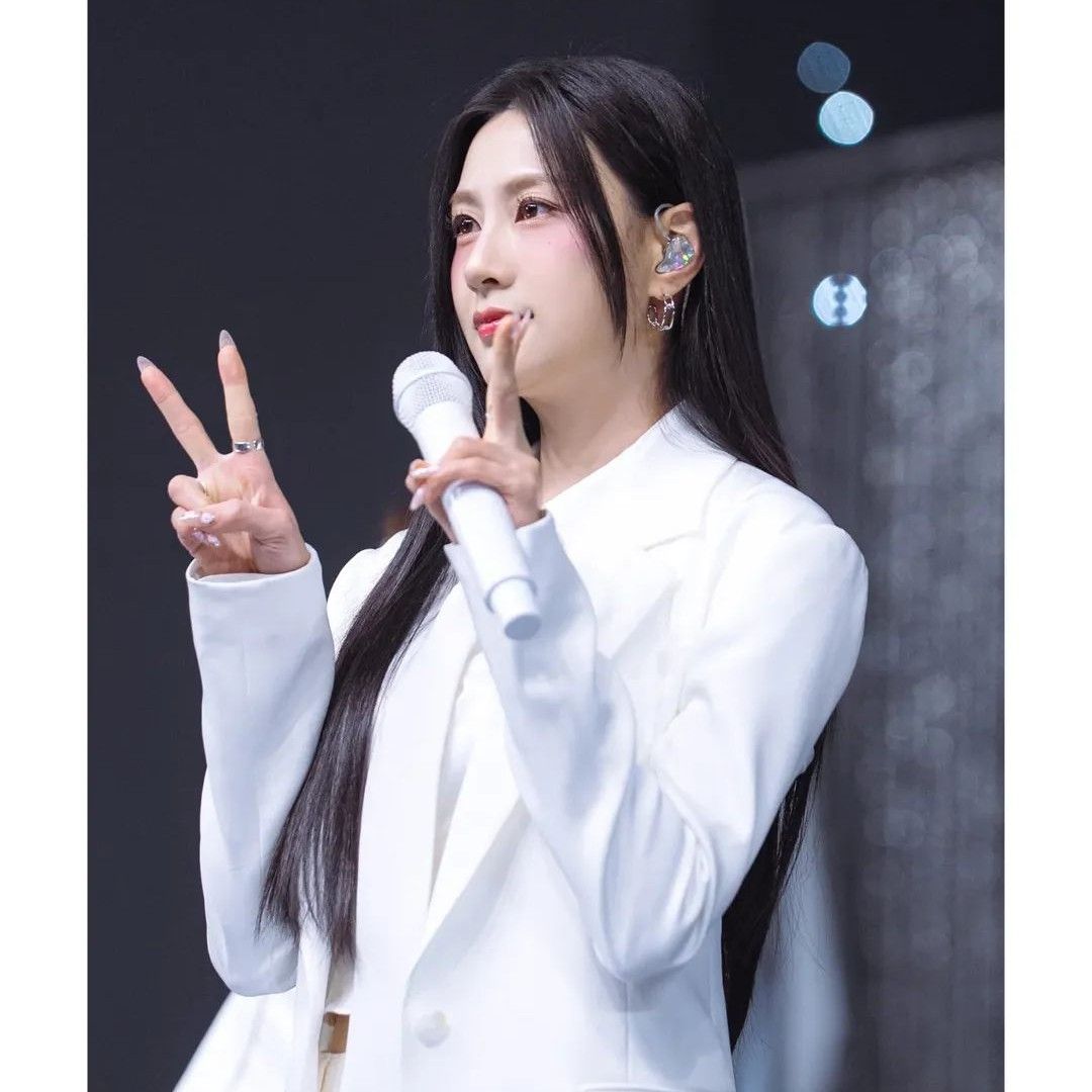 Latest photo of Oh Hayoung (Apink)