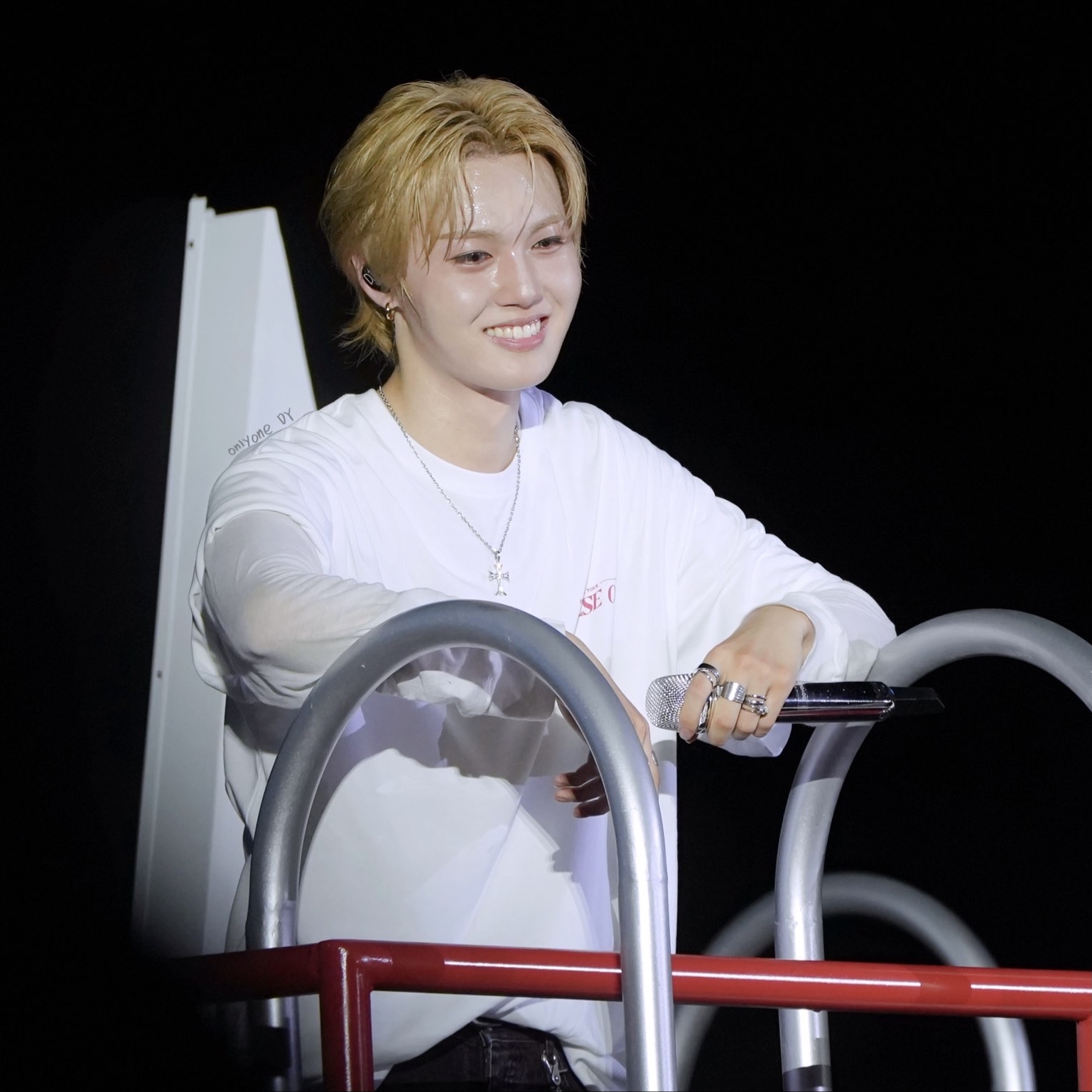 A moment captured by Doyoung (TREASURE)'s fan