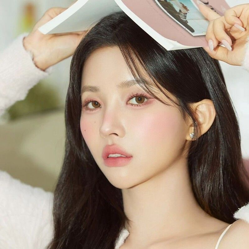 Behind-the-scenes cut of Soyeon (i-dle)