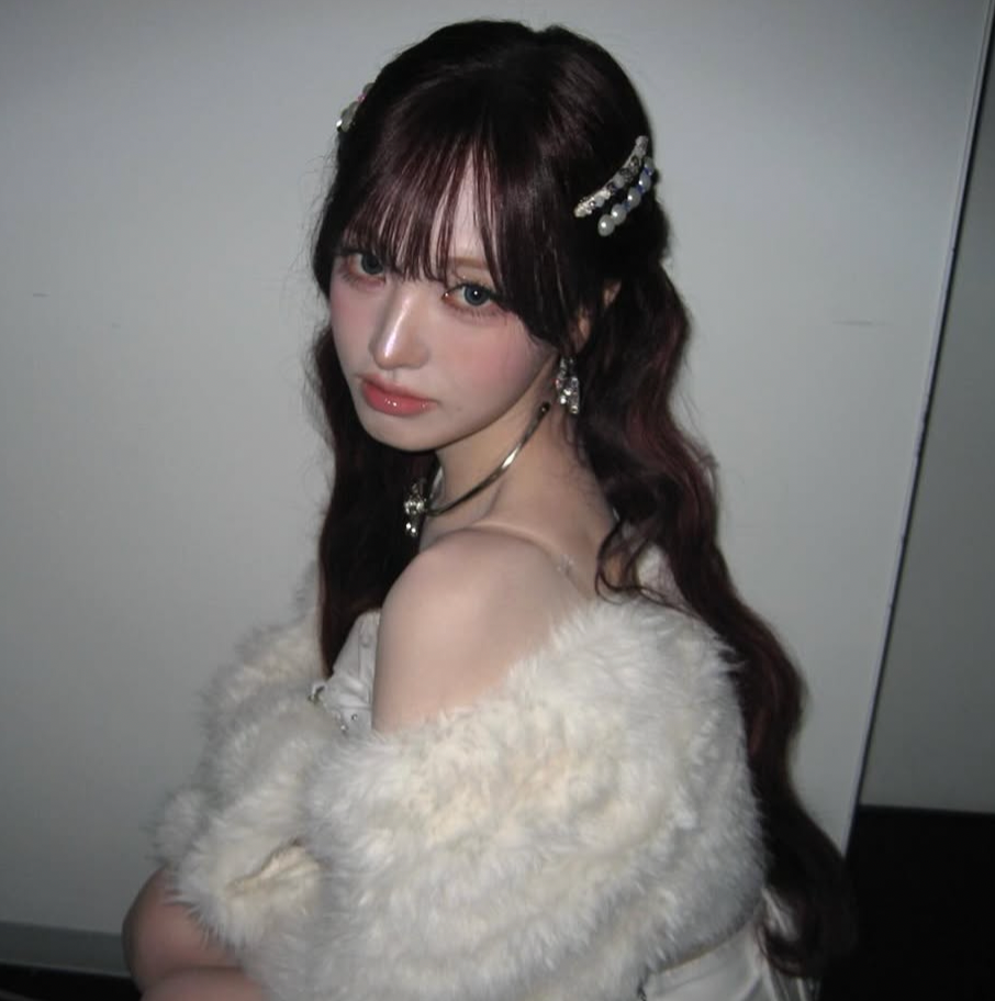 Latest photo of LIZ (IVE)