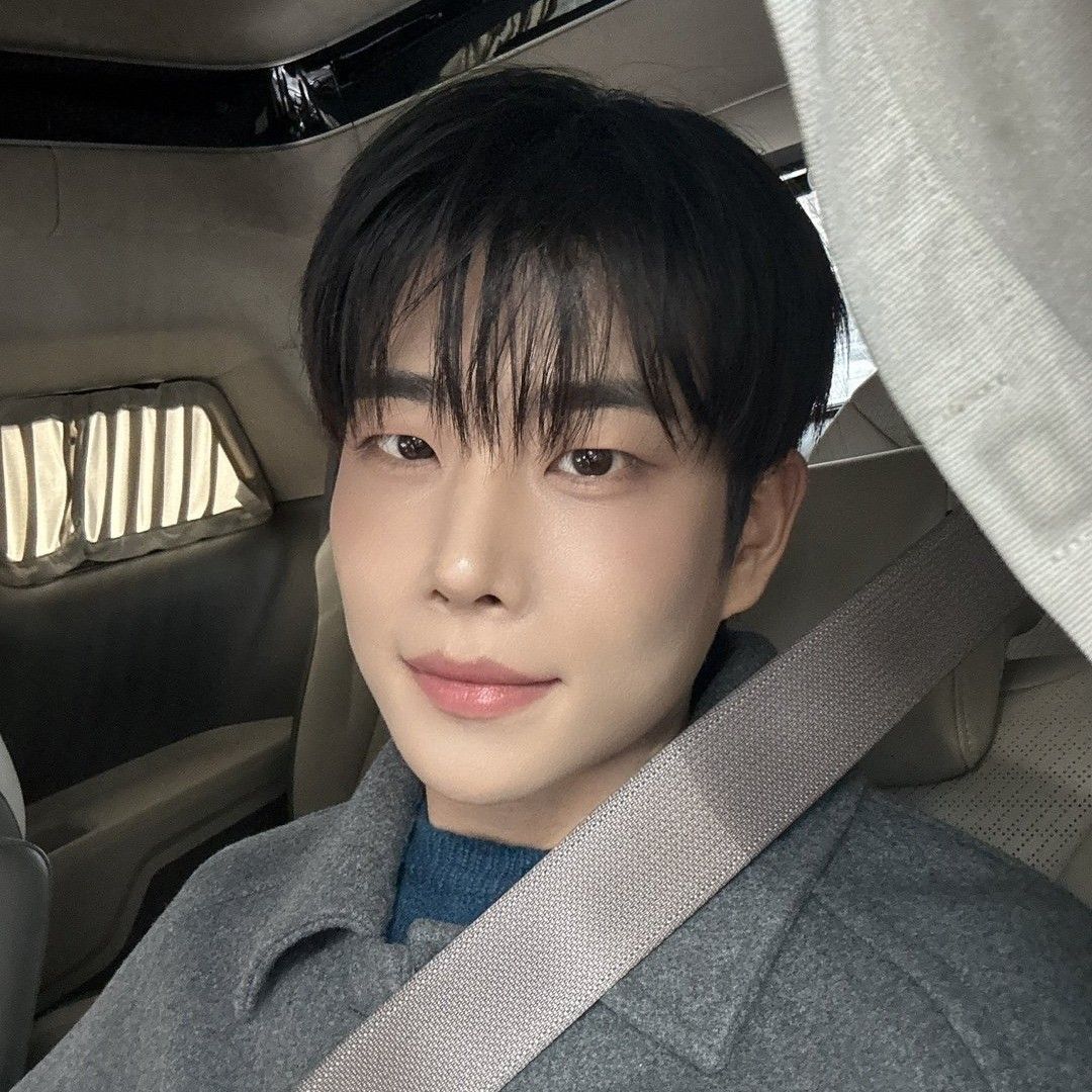 Behind-the-scenes cut of MJ (ASTRO)