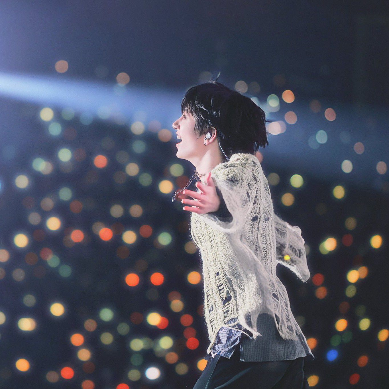 A moment captured by Joshua (SEVENTEEN)'s fan