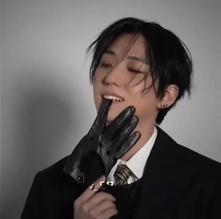 Potret di balik layar Gun-il (Xdinary Heroes)