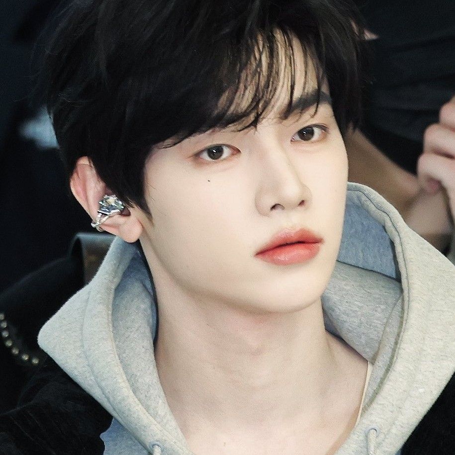 A moment captured by Zhang Hao (ZEROBASEONE)'s fan