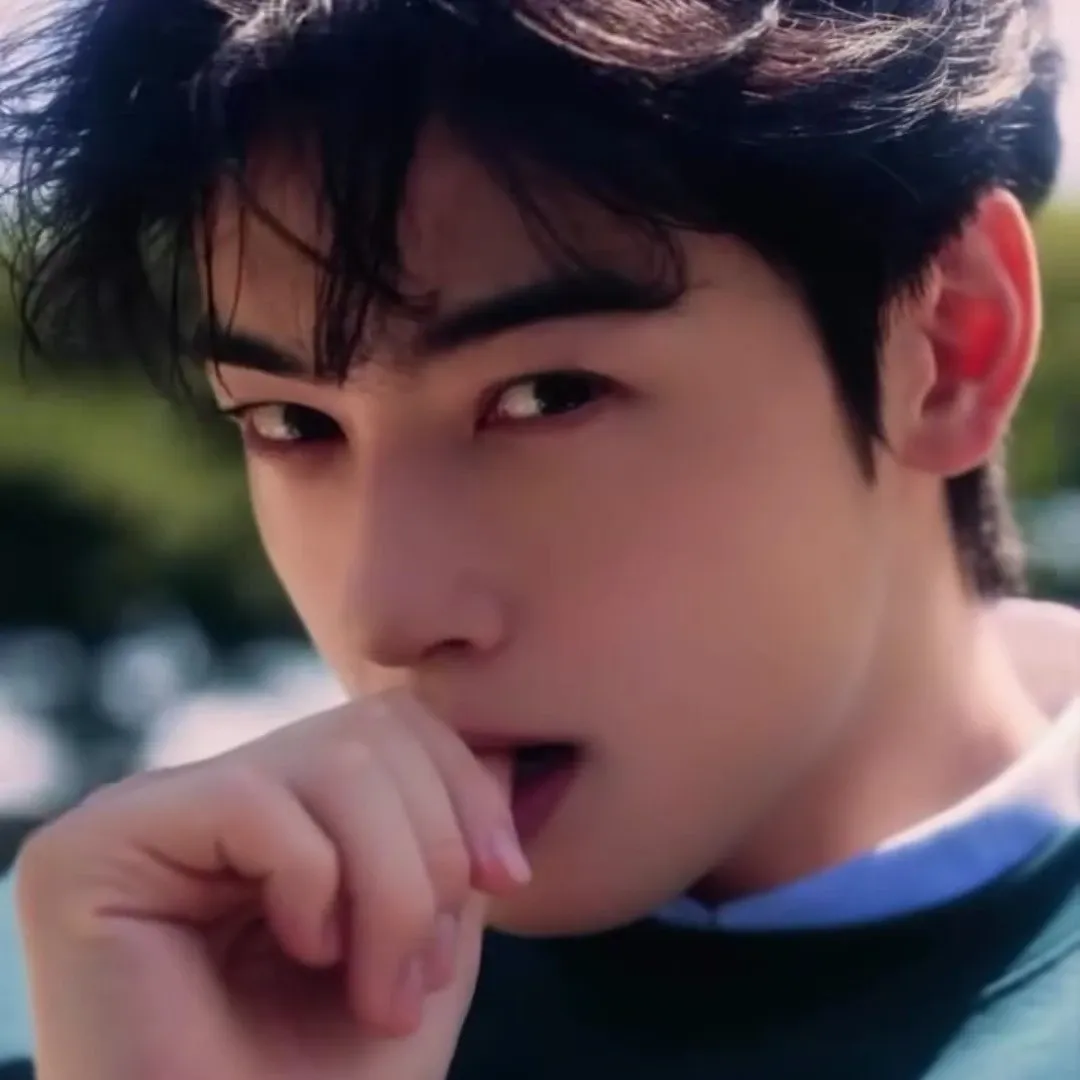Latest photo of Eunwoo (ASTRO)