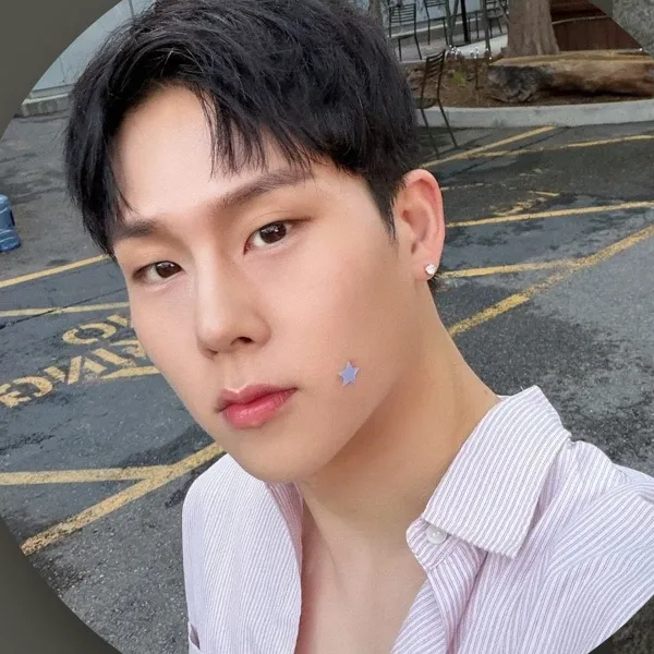 周宪 (MONSTA X)的幕后花絮