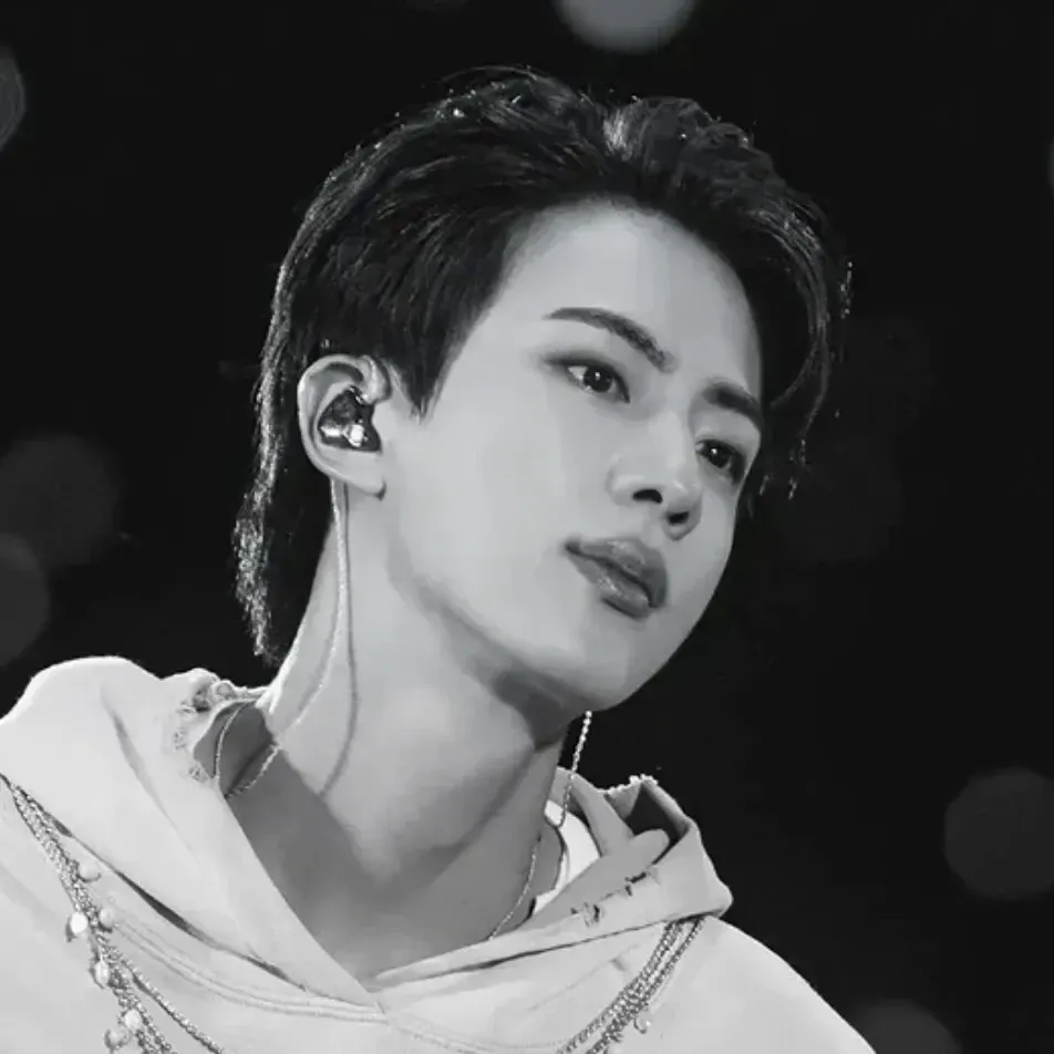 Latest photo of Jin (BTS)
