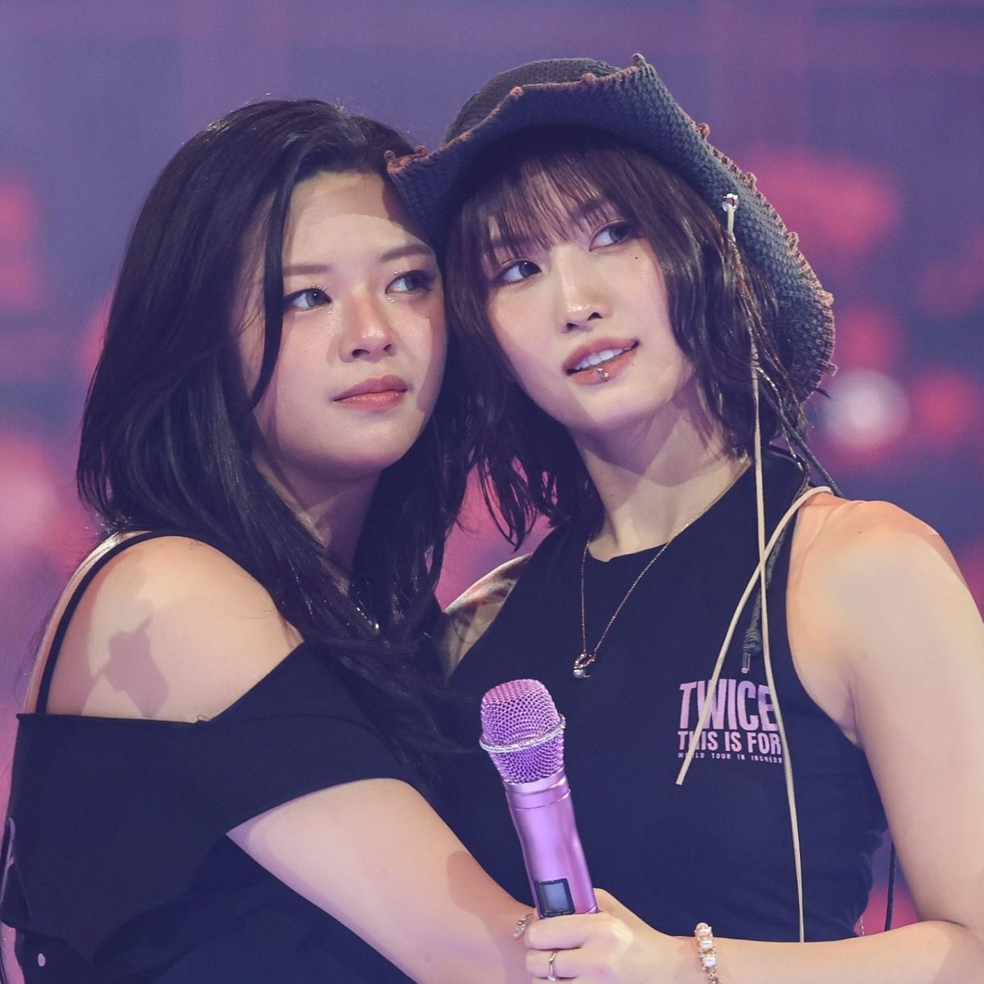 모모 (TWICE)의 비하인드 컷