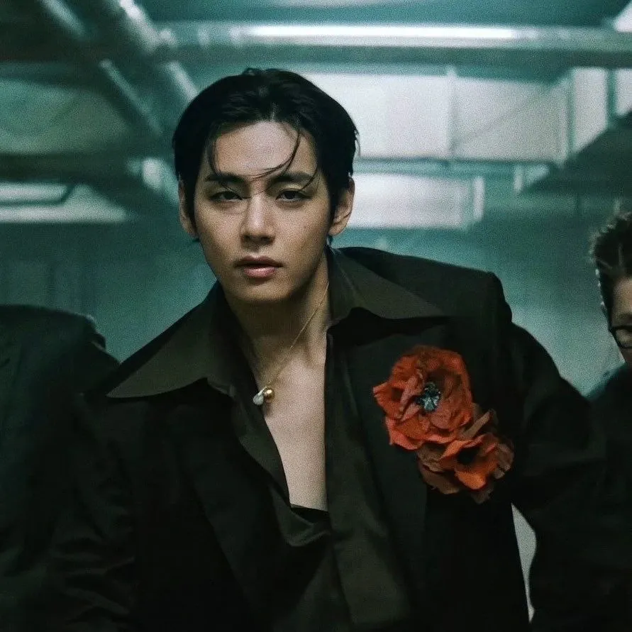 Momen yang diabadikan oleh penggemar V (BTS)