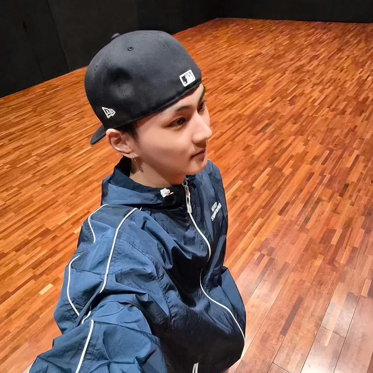 Behind-the-scenes cut of Jungwon (ENHYPEN)