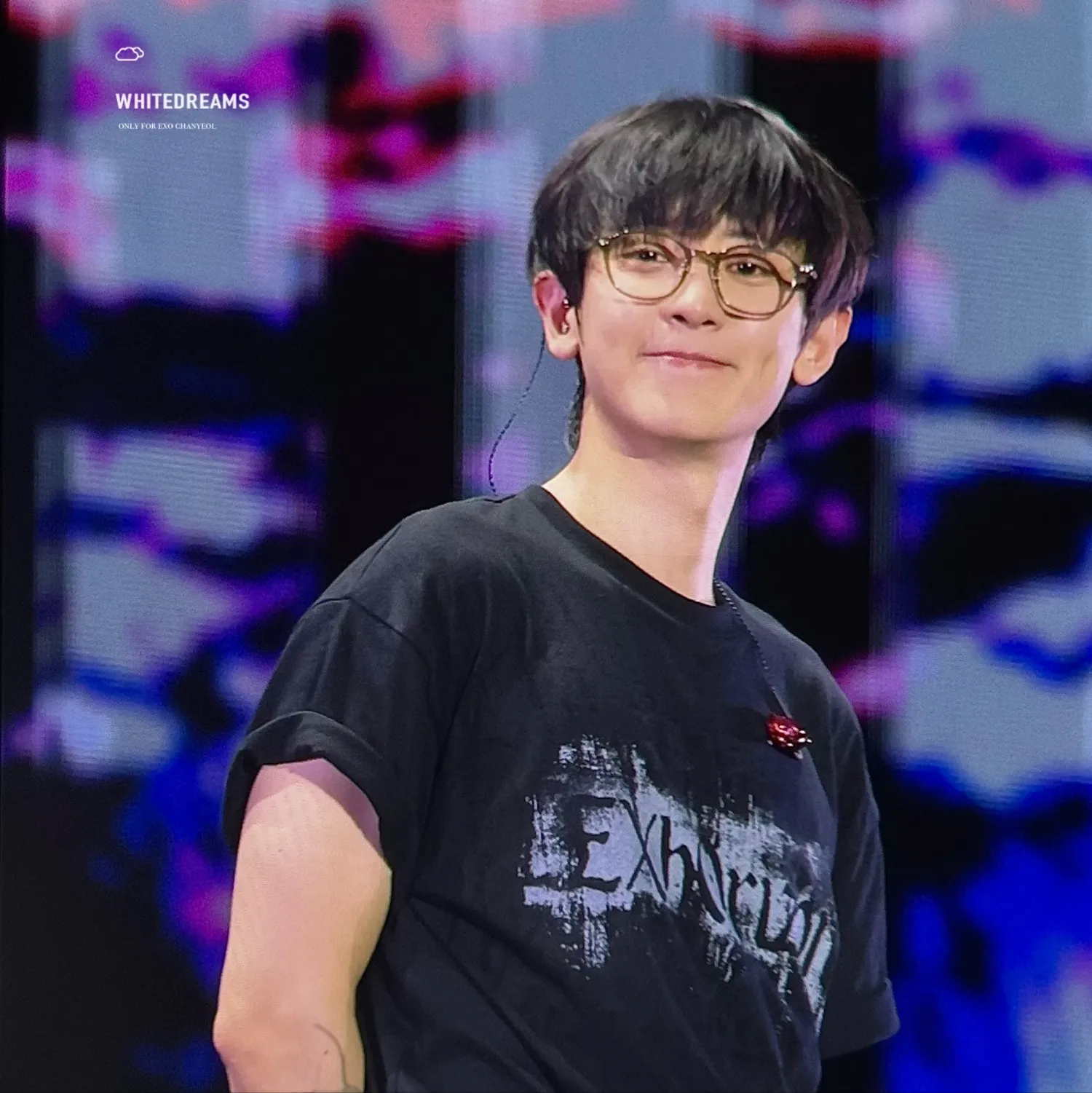 Behind-the-scenes cut of EXO