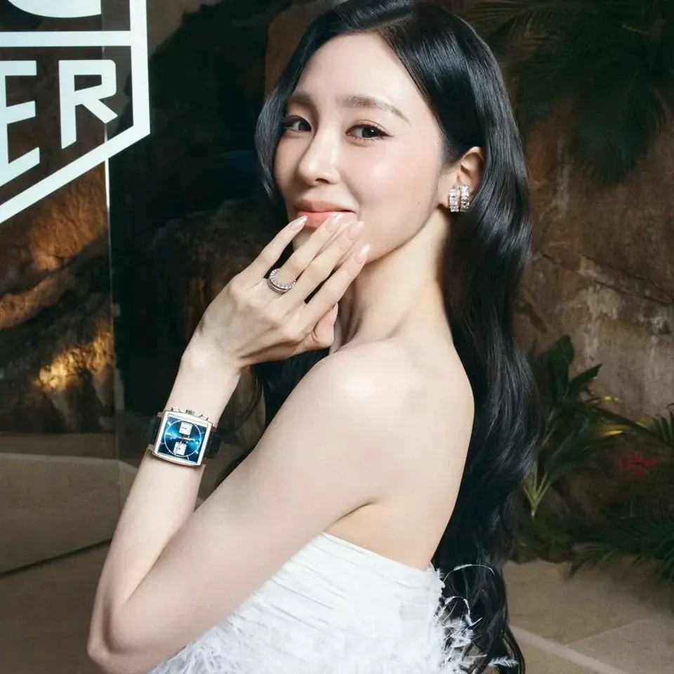A moment captured by Tiffany Young (Girls' Generation)'s fan