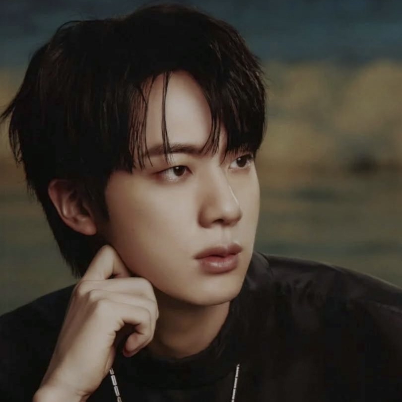 진 (방탄소년단)의 비하인드 컷