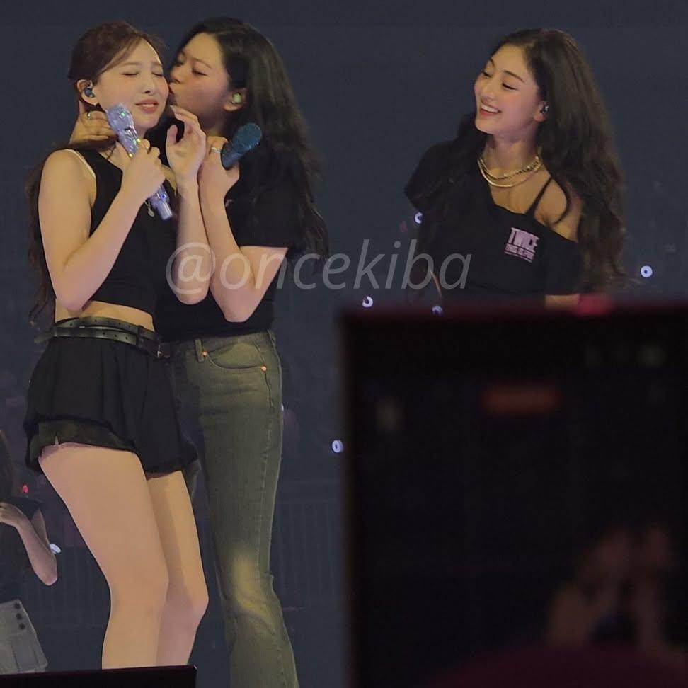 지효 (TWICE) 최근 활동샷