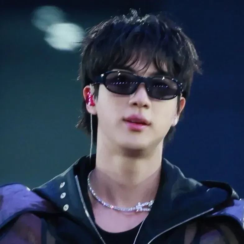 Foto terbaru Jin (BTS)