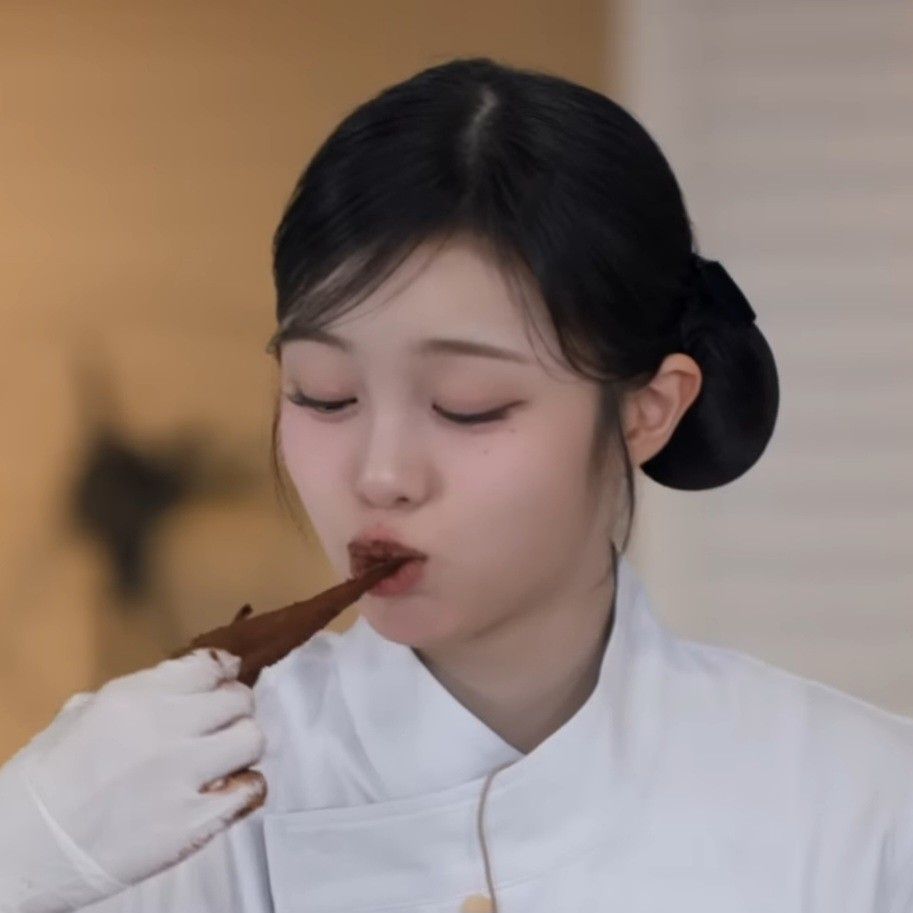 Behind-the-scenes cut of Ian (Hearts2Hearts)