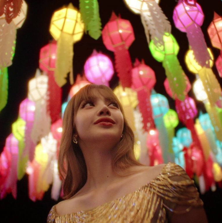 리사 (BLACKPINK) 최근 활동샷