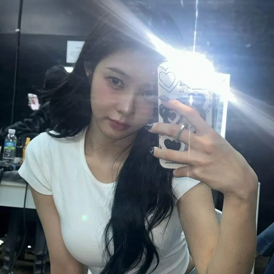 A moment captured by Kim Dayeon (Kep1er)'s fan