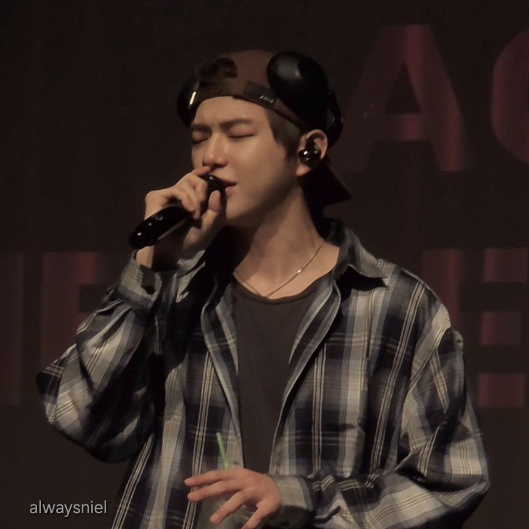 강다니엘의 비하인드 컷