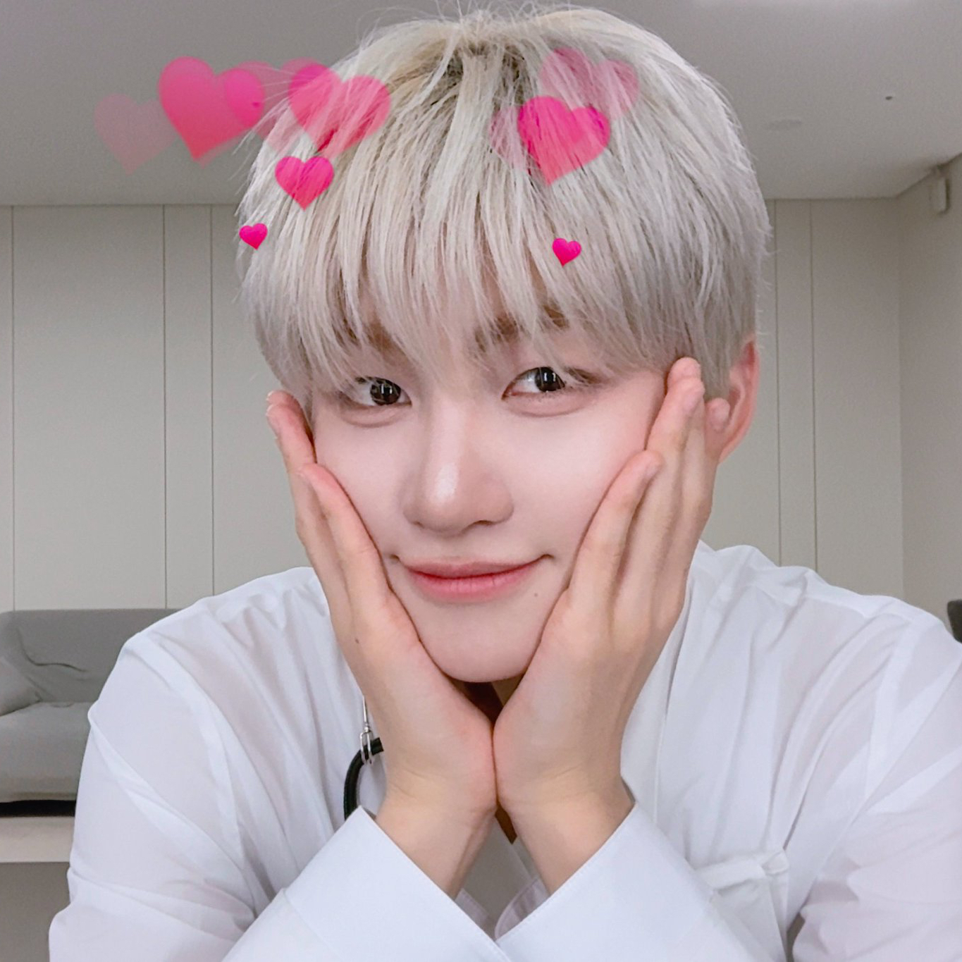 Behind-the-scenes cut of TWS