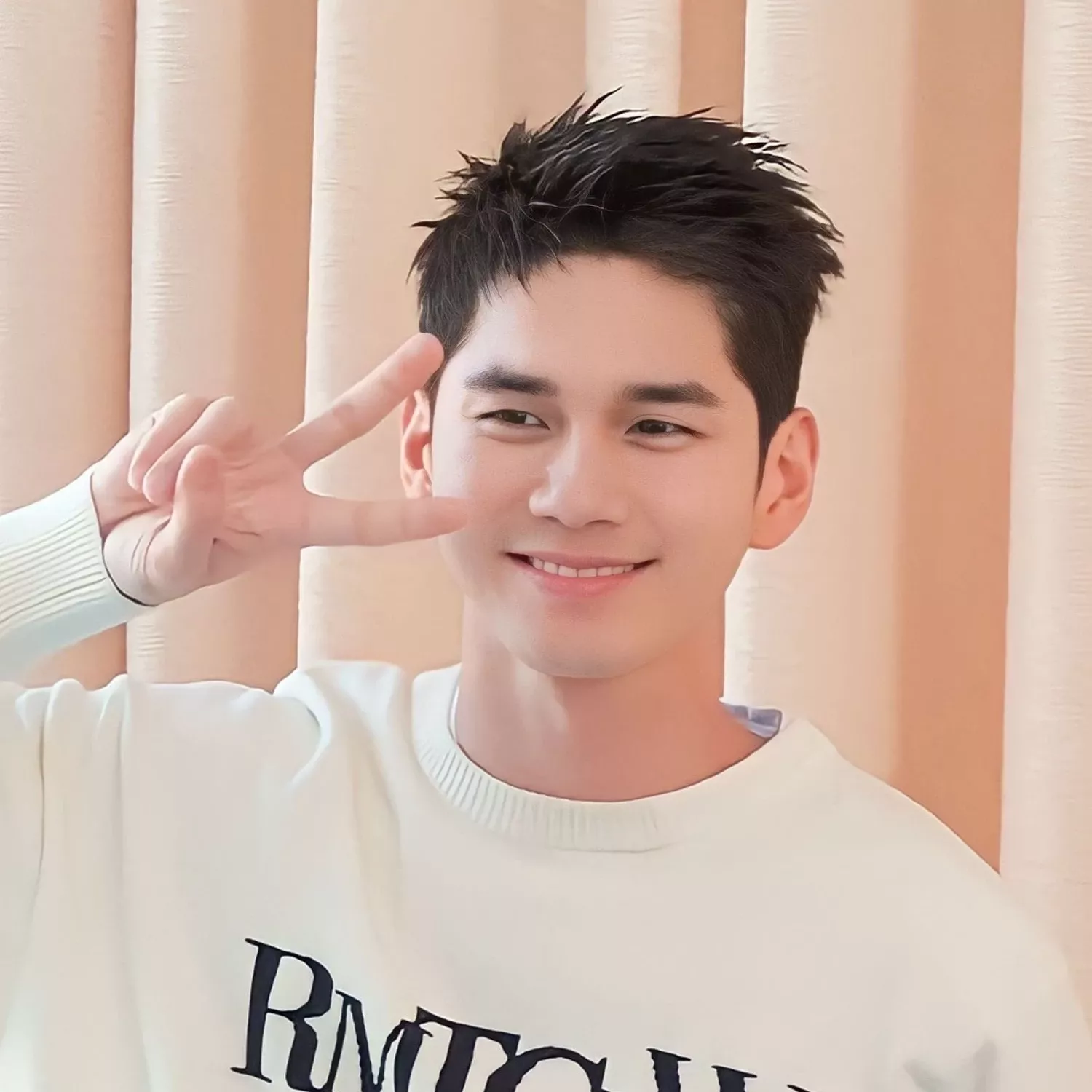 옹성우 최근 활동샷