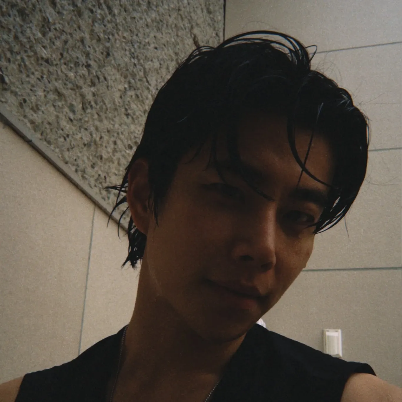 A moment captured by MJ (ASTRO)'s fan