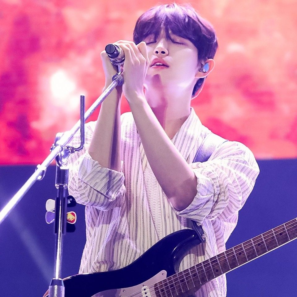 Foto aktivitas terbaru Kim Jaehwan