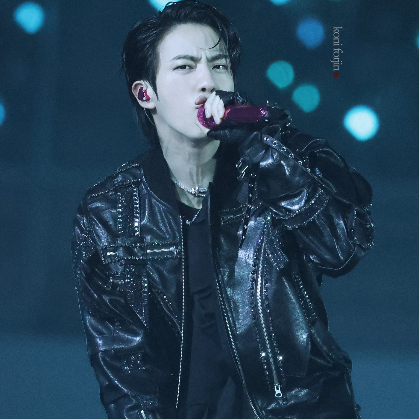 진 (방탄소년단)의 비하인드 컷