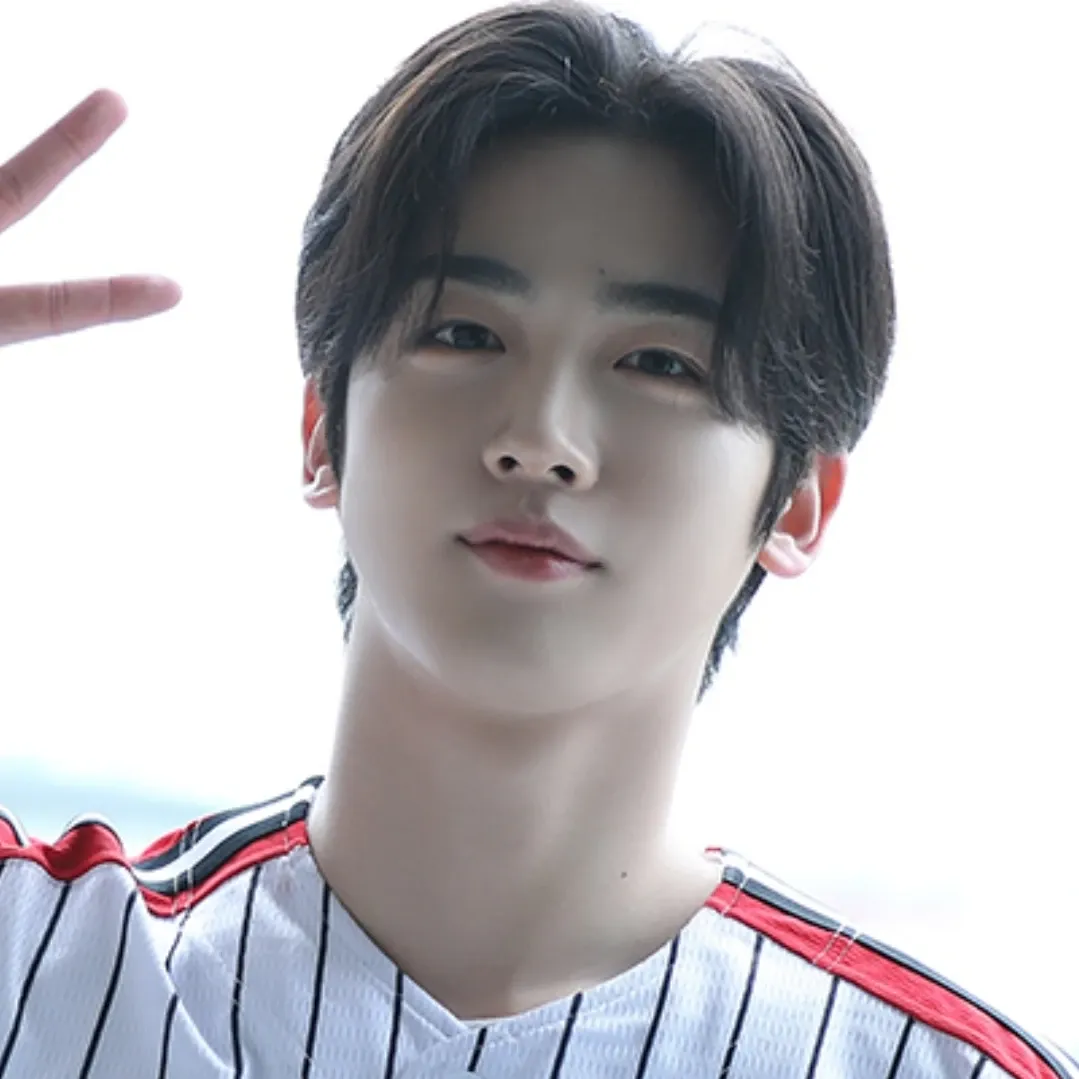 Recent activity shot of Kim Yohan (WEi)