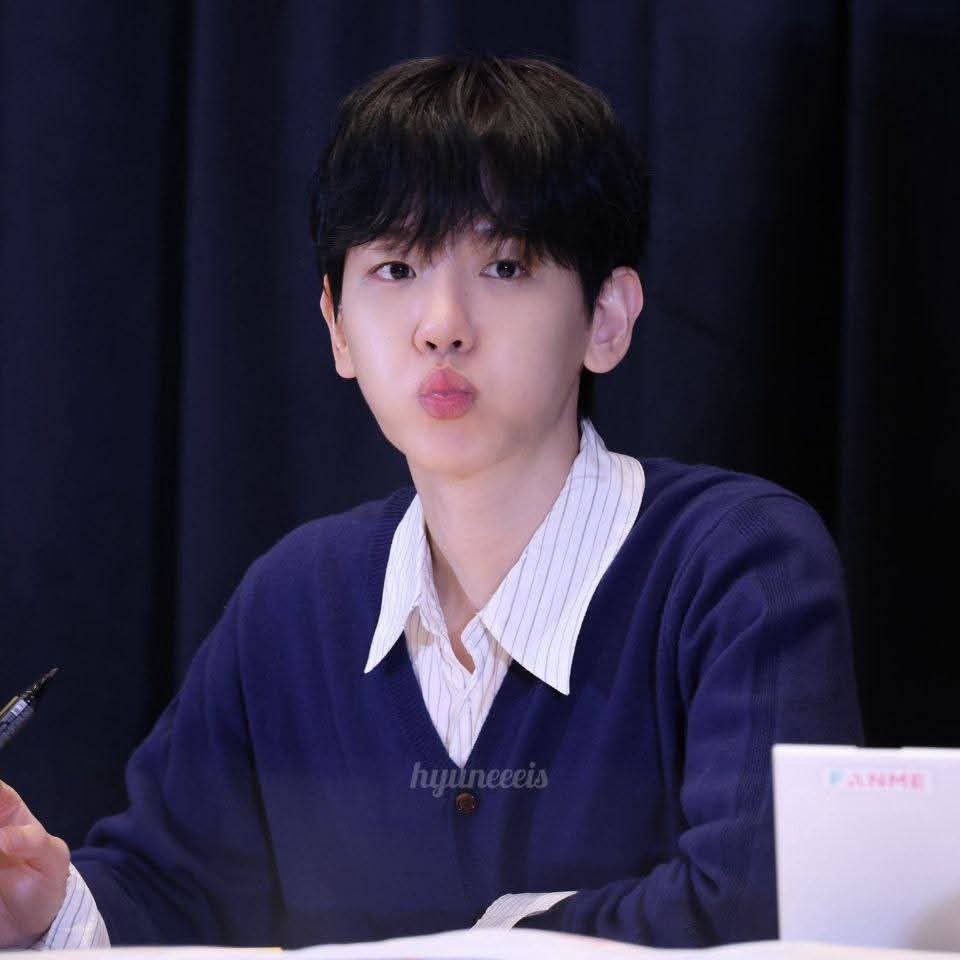 백현 (EXO)의 비하인드 컷