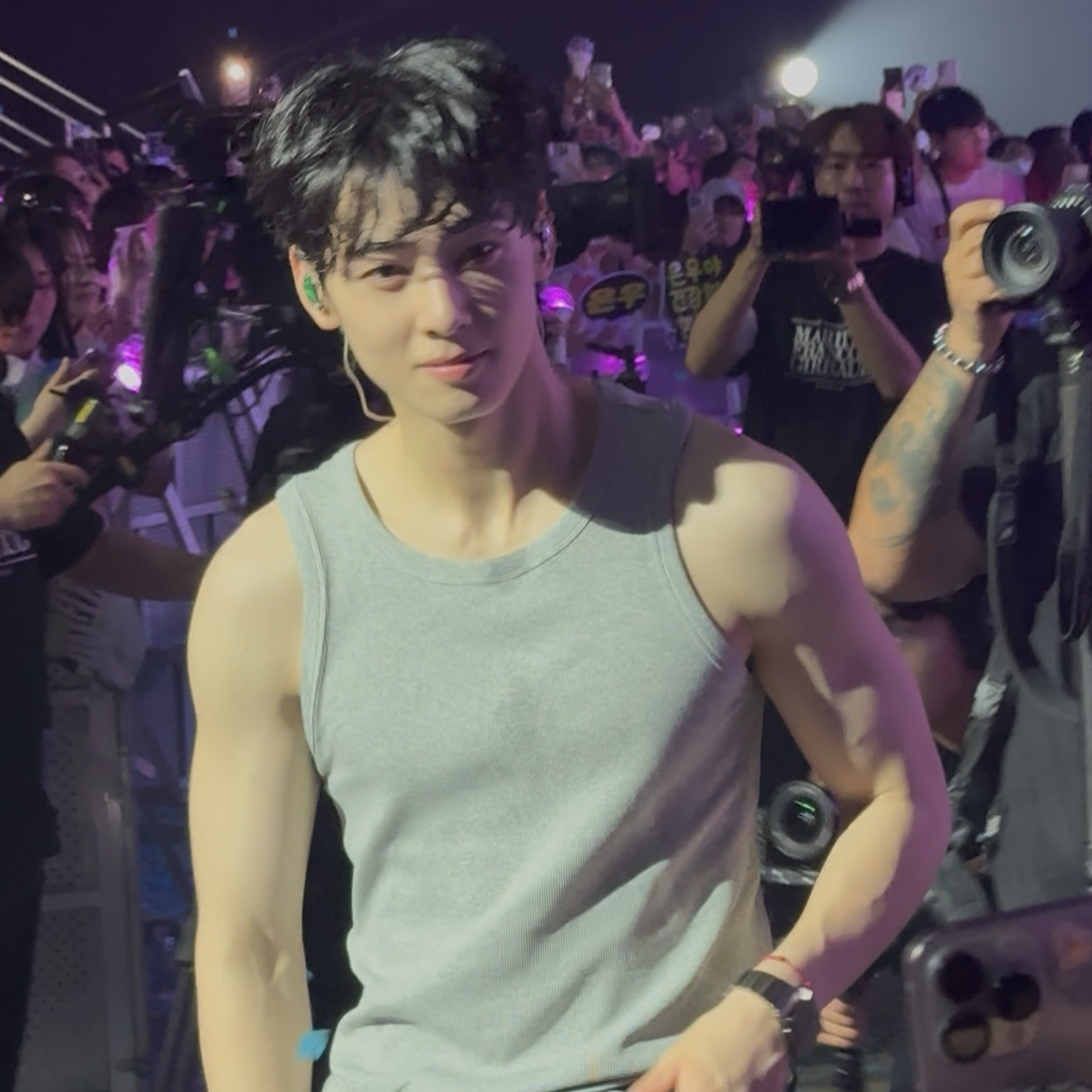 Recent activity shot of Eunwoo (ASTRO)