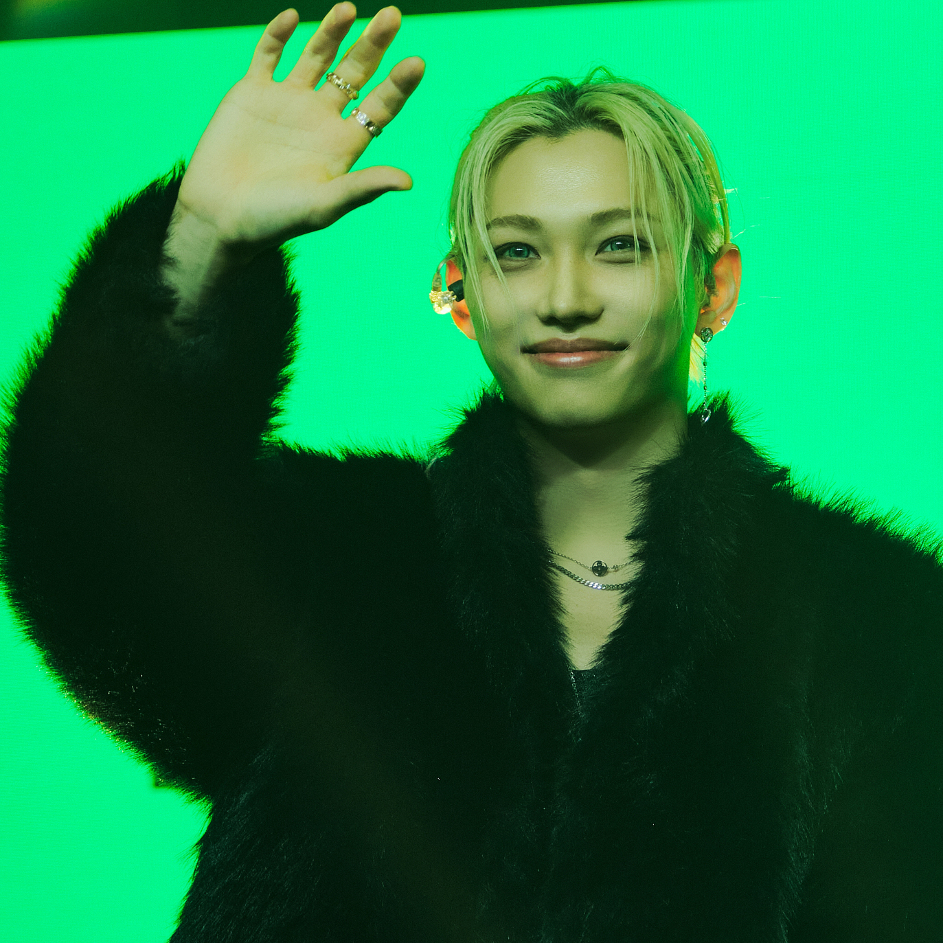 Latest photo of Felix (Stray Kids)