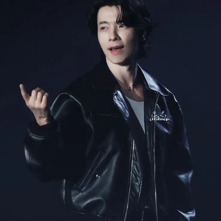 Momen yang diabadikan oleh penggemar Donghae (Super Junior)
