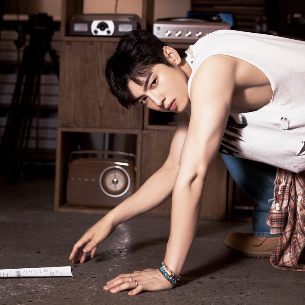 A moment captured by Eunwoo (ASTRO)'s fan