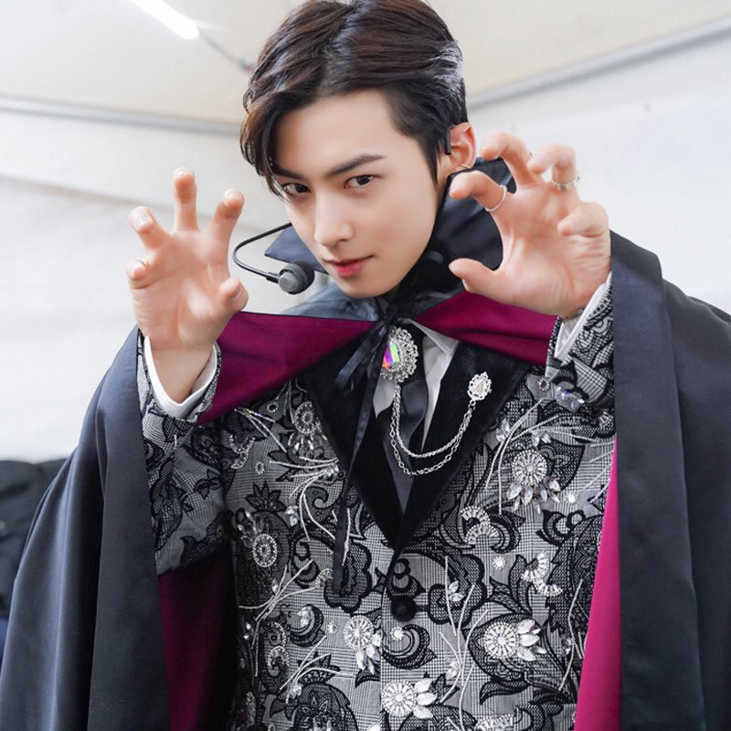 ASTRO的最新照片